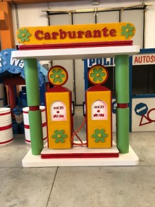 DISTRIBUTORE CARBURANTE1